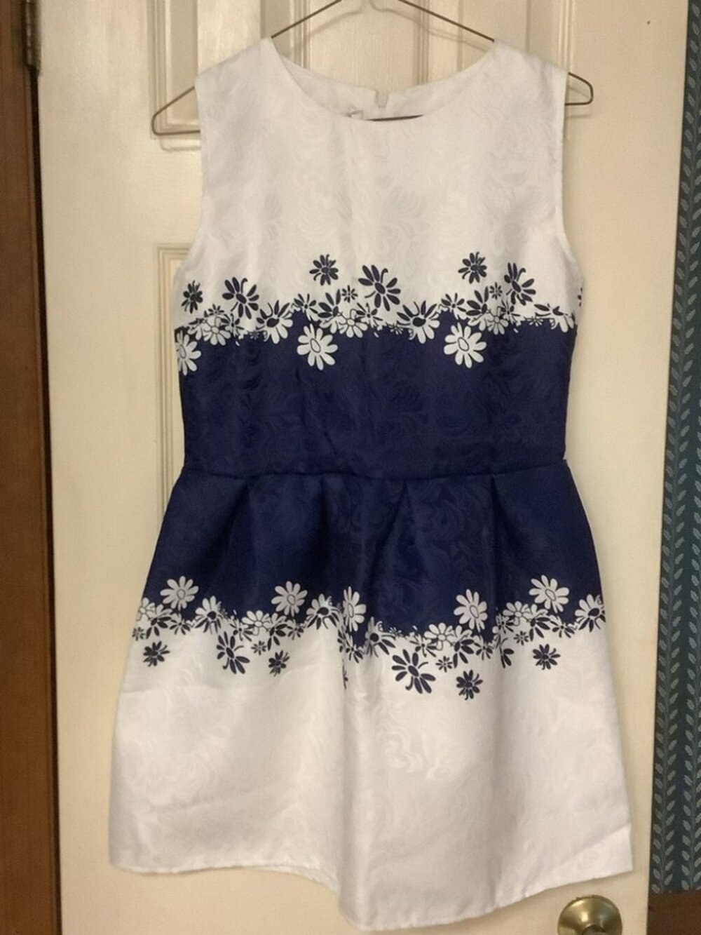White Navy Blue Floral Sleeveless Fit & Flare Mini Dress